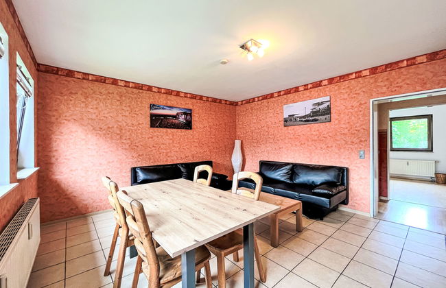 2 bedroom Apartment in Adenau with garden - Photo 3