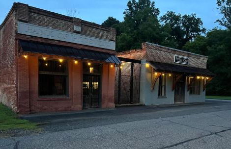 The Carriage House - Photo 14