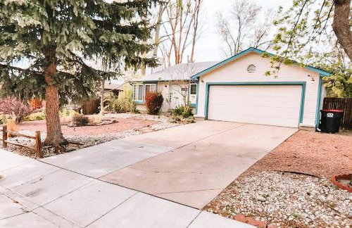 Pet Friendly 2 King Beds AF Academy Sleeps 12 - Foto 20