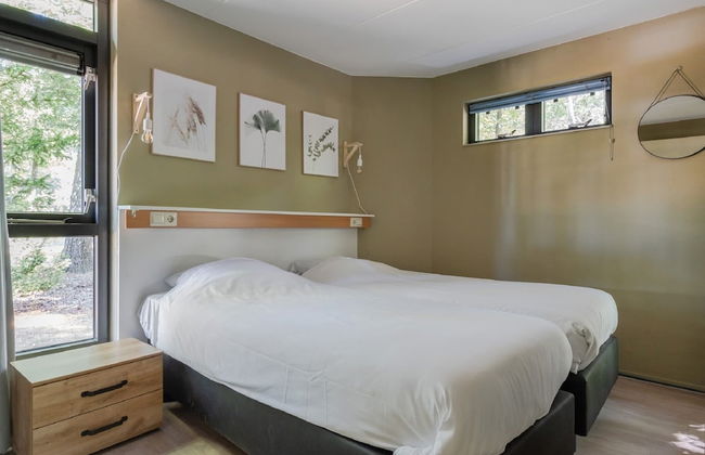 Woodland Bungalow w/ Pool - Photo 5