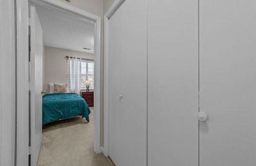 Quiet 2 Bedroom Condo In Greensboro - Photo 7