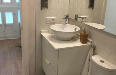 Diseño y confort junto a la catedral - Foto 36