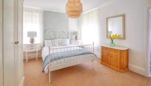 Seaside spacious 4 BR Nr Town centre pet friendly sailing & open golf course - Foto 2