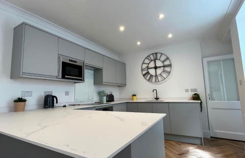 Spacious Home Near Seafront & Train Station 5 Bed Sleeps 10- Central Penzance - Foto 8