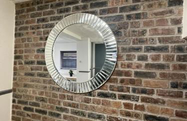 Charlesworth House - Photo 5