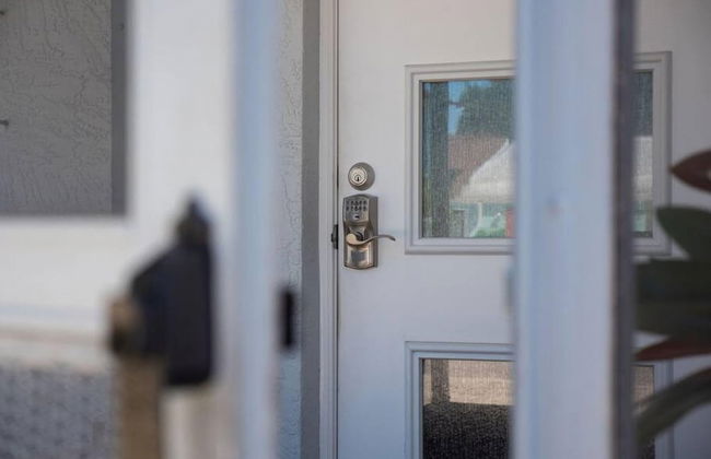 Steps to Beach Heated Pool - Foto 32