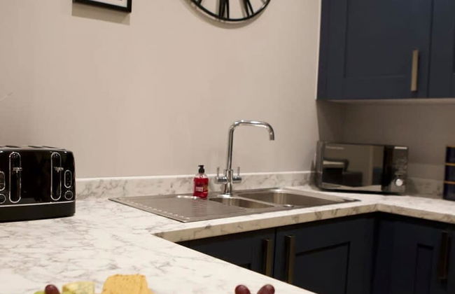 Romance On The Rows - Hot Tub City Centre - Photo 11