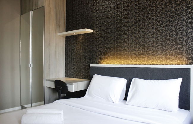 Quiet 2BR Apartment @ Parahyangan Residence Apartement with Mountain View - Foto 2