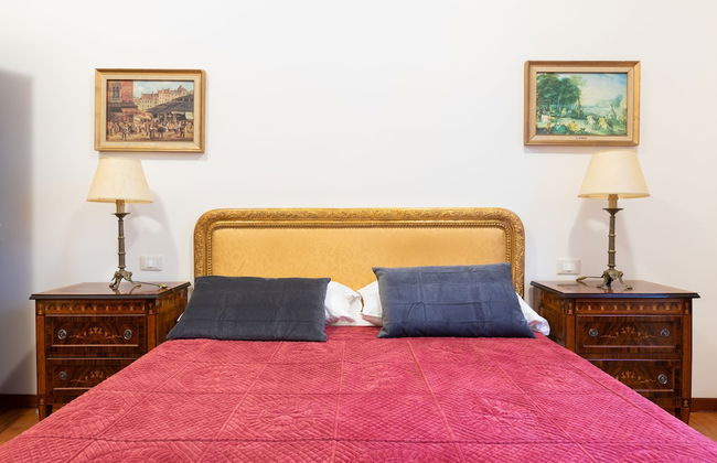 Elegant Salandra Suite - Photo 35