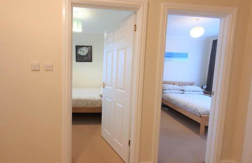 Friars Walk houses with 2 bedrooms, 2 bathrooms, fast Wi-Fi and private parking - Photo 34