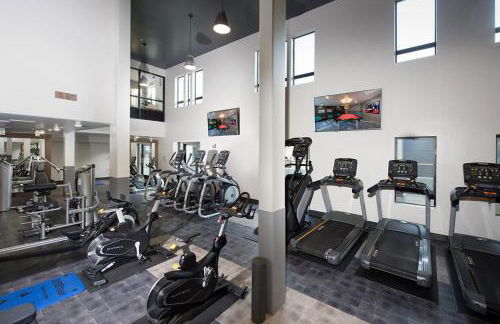 Gorgeous studio steps from The Groove - Foto 28