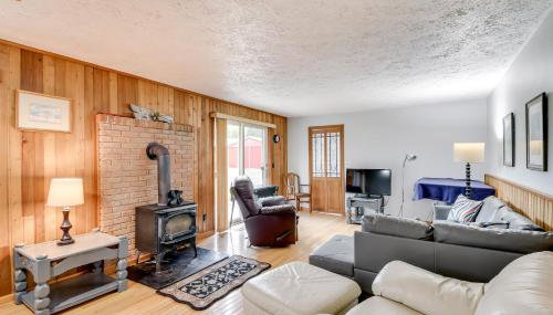 Fishing Pond and Spacious Yard Quiet Home in Sodus! - Foto 4