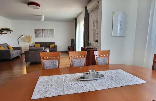 SUN apartment with SEA VIEW and shared POOL - Foto 7