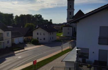 Aussergewöhnliche Atelierferienwohnung mit Balkon an der Donau - Foto 47