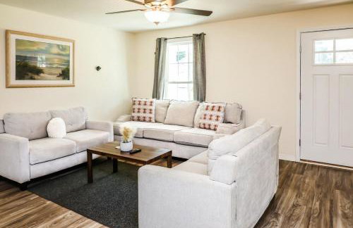 Close to Downtown, Beaches, and NAS! - Photo 28