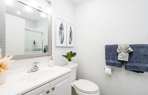 Mins to Disney Chic 3BR with Arcade - Foto 28