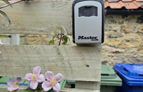 Gorgeous Two Bedroom Cottage, Pet Friendly! - Foto 23