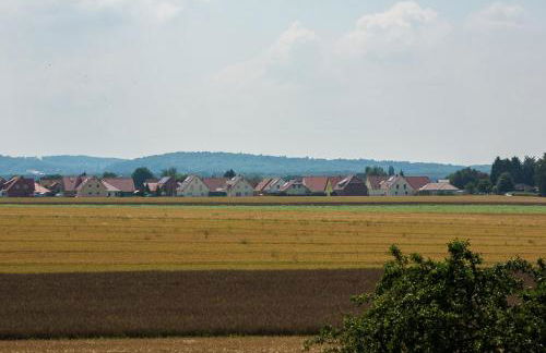 Zwei Ferienwohnungen Ankerpatz 70 qm mit Loggia & Puppenstube 50 qm mit Gartenterrasse in Hagenburg nähe Steinhuder Meer - Foto 12