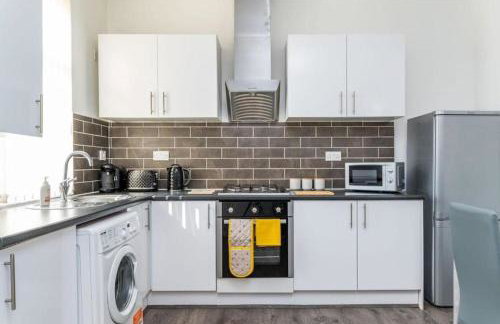 Leeds Beautiful Home - Parking - Yorksha Property - Foto 12