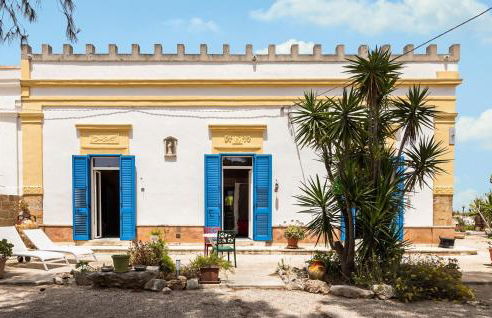 Pet Friendly Home In San Pancrazio Salentin With Private Swimming Pool, Can Be Inside Or Outside - Foto 12