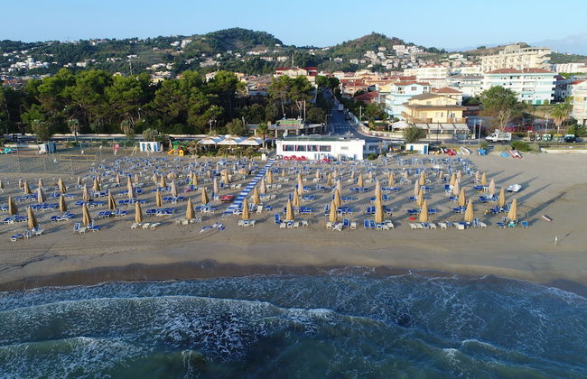 Palm Beach House - Sea and Beach View - Foto 26