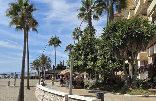 Sea View Penthouse Apartment with Hot Tub - Casa Bella Vista, Buenas Noches , Estepona - Photo 56