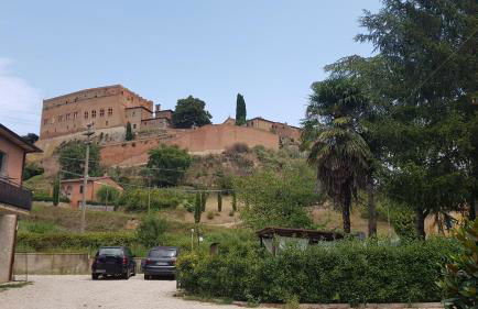 VAL D'ORCIA DELUXE 2, RAFFINATA CASA immersa nel verde con WiFi, giardino e parcheggio - Foto 25