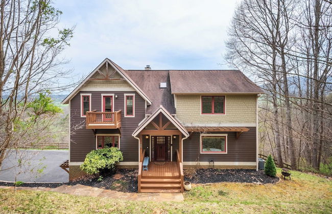 Private Retreat w/ Hot Tub, Amazing Views, Game Room Silver Spoon by Avantstay - Foto 30