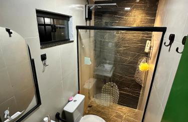 Pé na areia, vista incrível, casa aconchegante, ampla e de um astral - Foto 64