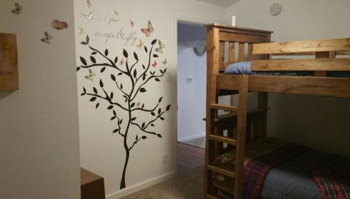 Cozy Lakeside Cottage - Photo 2