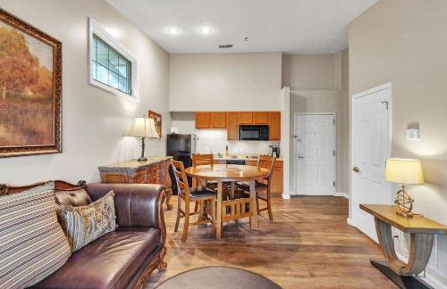 Grand Wood Suites - 3rd Floor Front Side Corner Penthouse Suite 304 - Foto 10