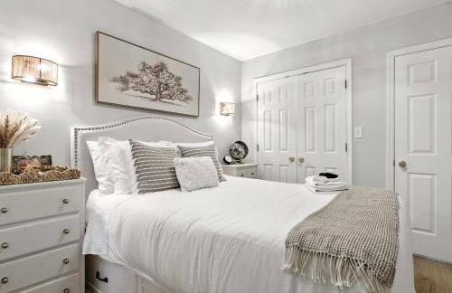 Capitol Hill Retreat Modern 2BR - Private Patio - Foto 13