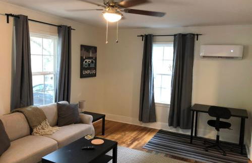 Renovated Cottage Minutes From Downtown - Foto 44