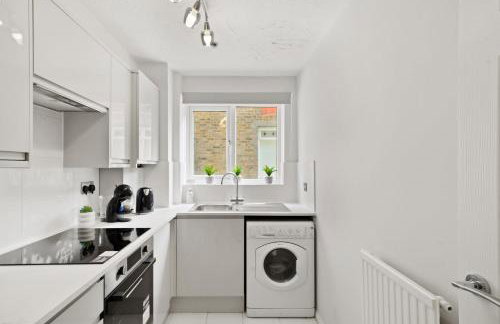 Luxury 1 bed flat South Woodford with parking - minutes walk to Central line Zone 4 - Foto 2
