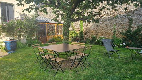 Gite Au Coeur de Tours, familial avec jardin au calme, parking - Photo 4, Garden, sunbed, Garden view