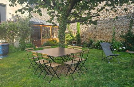 Gite Au Coeur de Tours, familial avec jardin au calme, parking - Photo 4