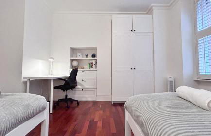 Luxury 3-Bed Apartment in Marylebone near Oxford Street & Baker Street by Staylio - Foto 21