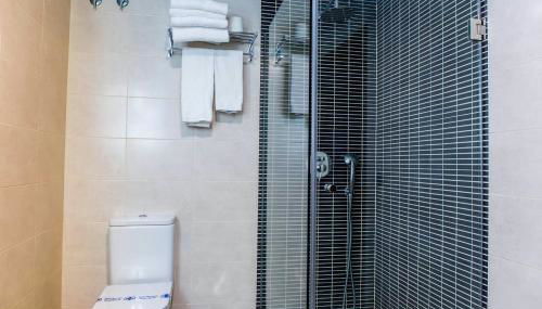 BLUESEA Dimona Suites - Foto 5, towels, Shower