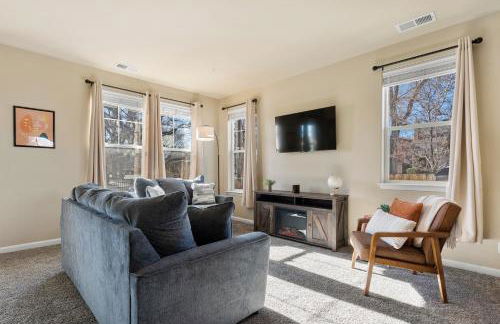 MidTown Hideaway Fire Pit and King Beds - Photo 16