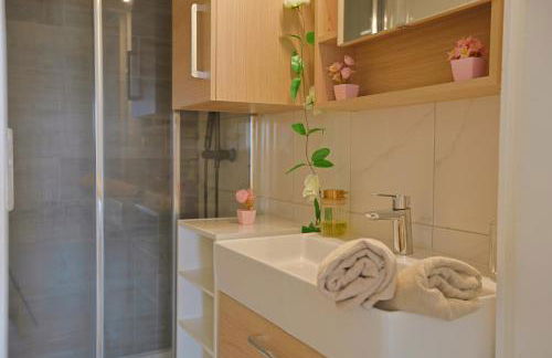 Séjour lumineux T3 moderne, balcon & ascenseur - Foto 7