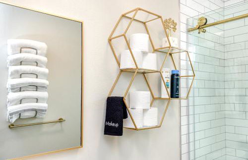 Modern Vacation Home 3BR 1BTH Close to Gulf Beach - Foto 26