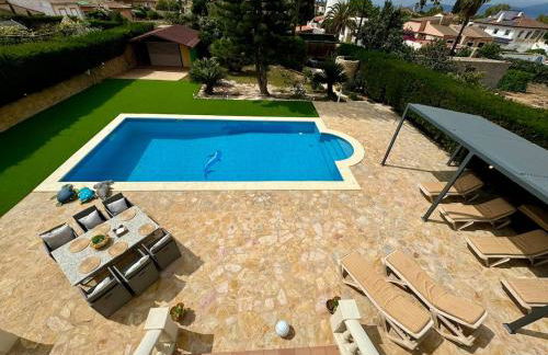 Schönes Ferienhaus Caesar mit großem Pool und Garten - Foto 4