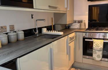 The Nest - 2 Minutes walk to East Croydon Station - Foto 8