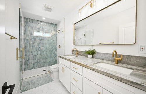 Brand New Home by the Beach & Historic Sunset Water Tower - Foto 25