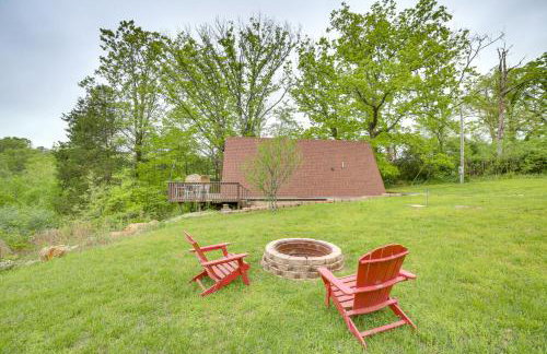 Cozy Cabin w/ Fire Pit: Walk to Lake Taneycomo! - Photo 22
