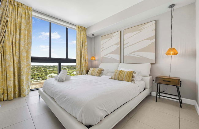 Downtown Doral Condo w-Free Parking - Foto 8