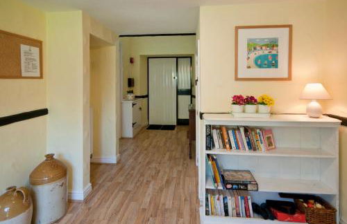 Tros Yr Afon Holiday Cottages and Manor House - Photo 30