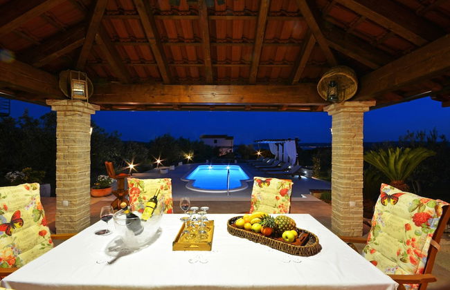 Villa in Kastel Luksic Near the Beach - Foto 15