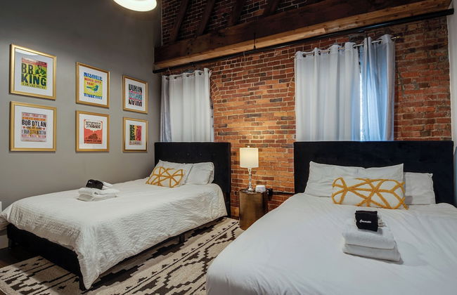 Modern Luxury at The 1865 - Photo 7