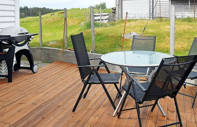 6 Person Holiday Home in Bakkasund - Foto 47